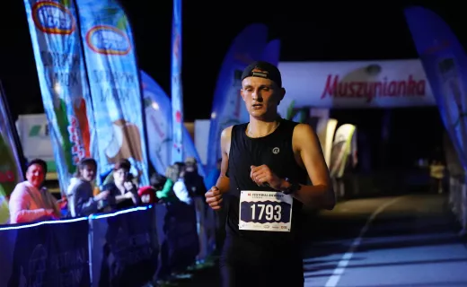 Pobiegli na Milę! Bieg dostarczył zawodnikom sporo wrażeń [WIDEO] - 28